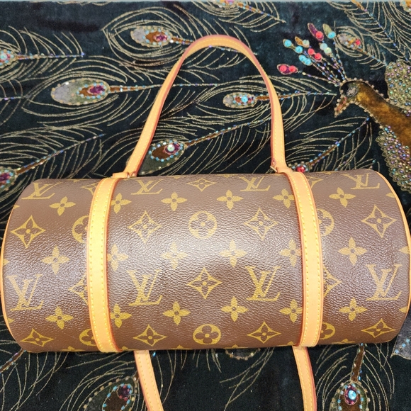 Louis Vuitton Bag - Picture 10 of 16